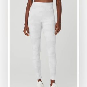 Alo Yoga High Waist Camo Camouflage Vapor Leggings